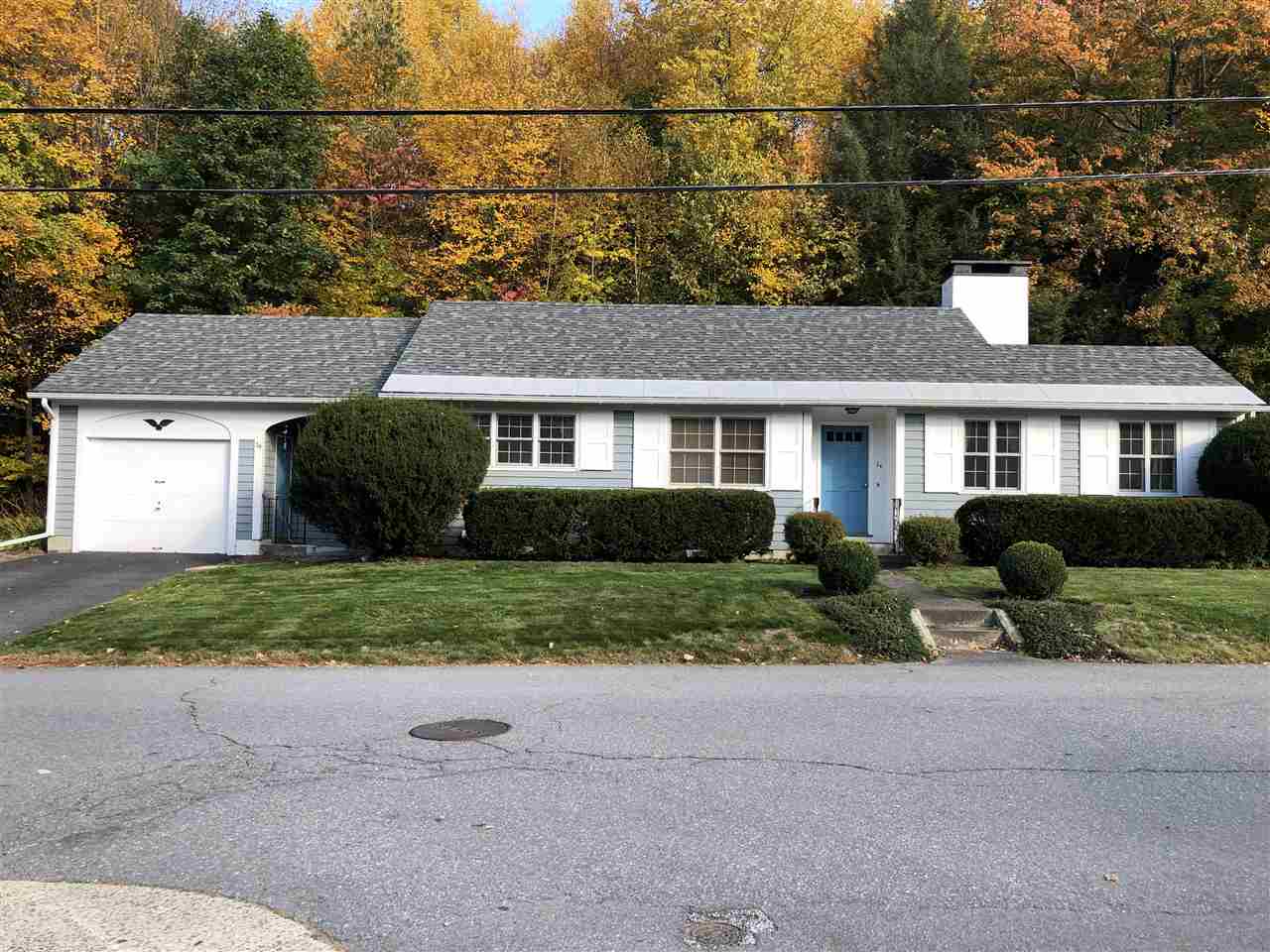 54 Commonwealth Avenue Springfield, VT 05156 - Photo 1 of 21