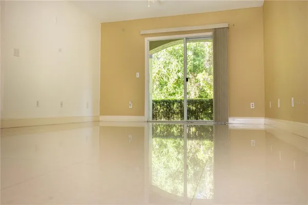 $262,900 | 738 Crest Pines Drive, Unit 714, Orlando, FL 32828