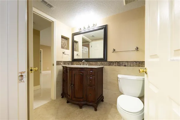 $262,900 | 738 Crest Pines Drive, Unit 714, Orlando, FL 32828