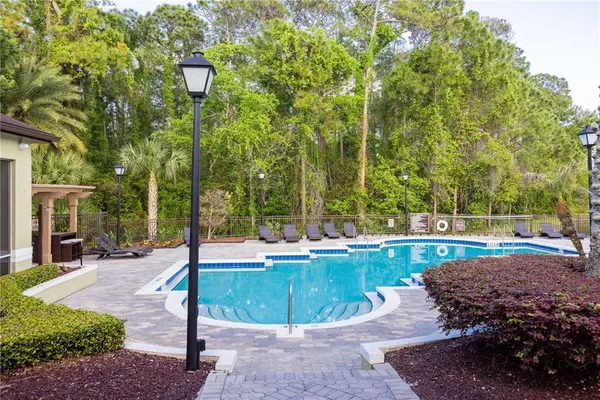 $262,900 | 738 Crest Pines Drive, Unit 714, Orlando, FL 32828