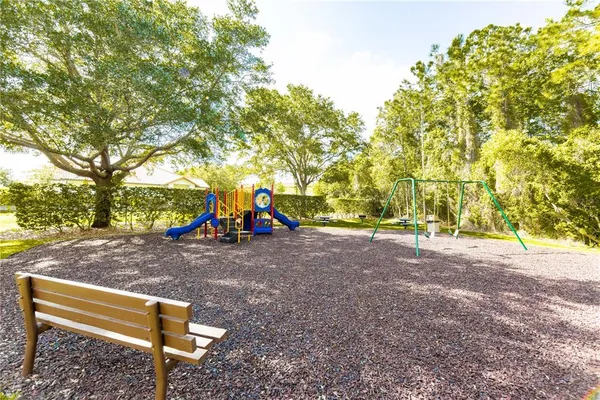 $262,900 | 738 Crest Pines Drive, Unit 714, Orlando, FL 32828