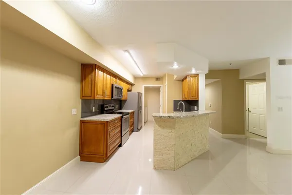 $262,900 | 738 Crest Pines Drive, Unit 714, Orlando, FL 32828