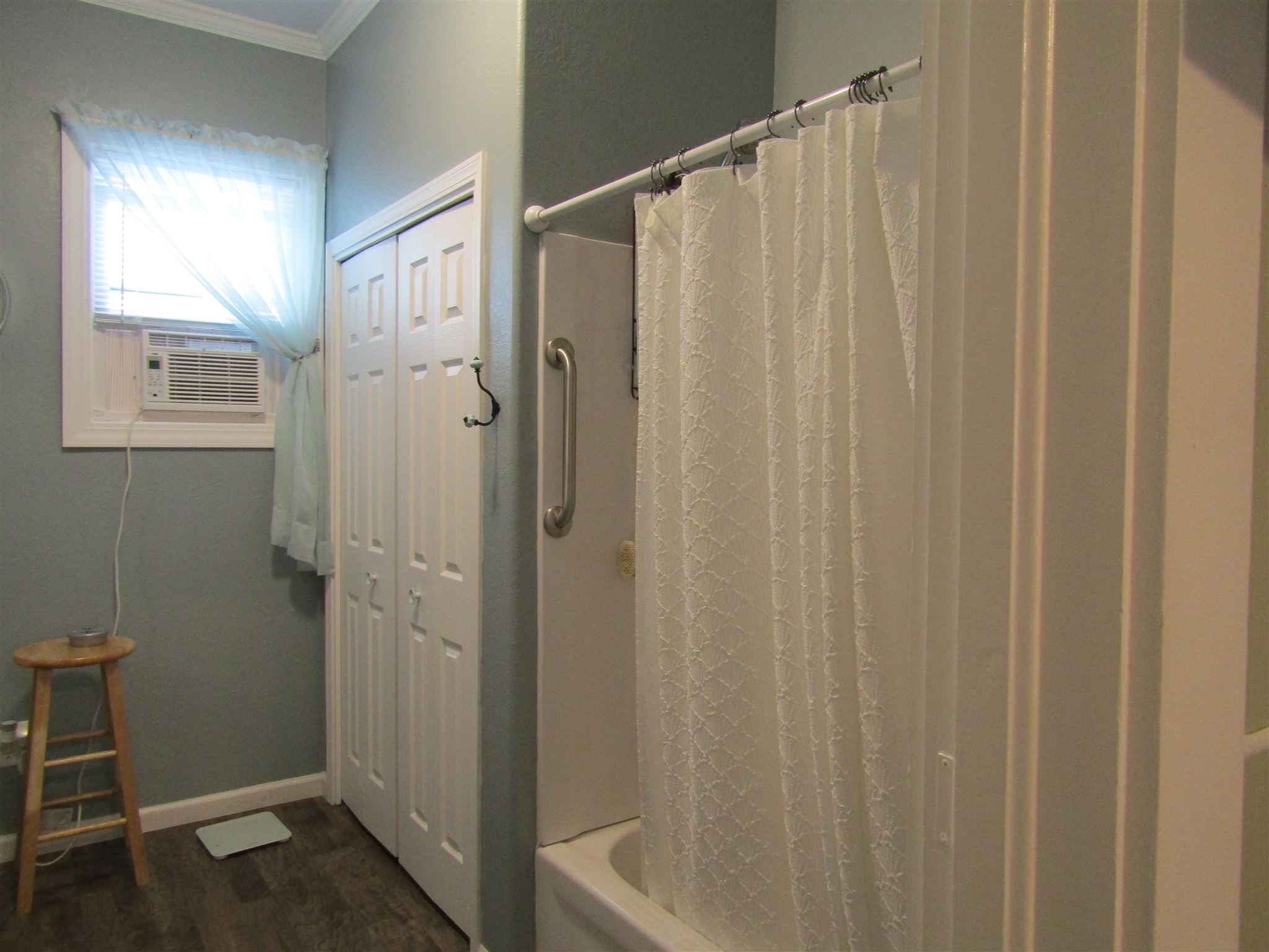 421 South 1st Street Decatur, IN 46733 - Photo 16 of 23