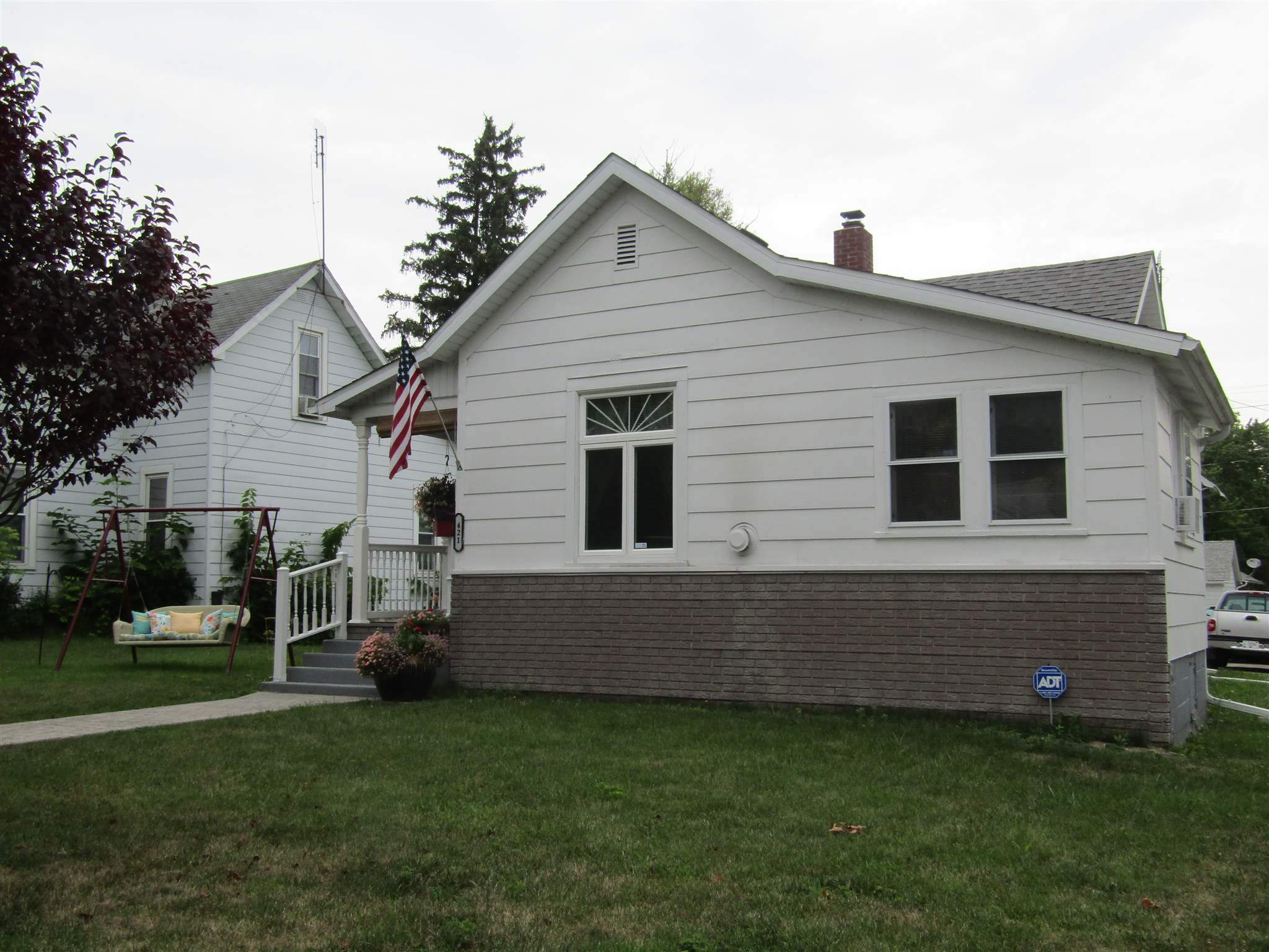 421 South 1st Street Decatur, IN 46733 - Photo 4 of 23
