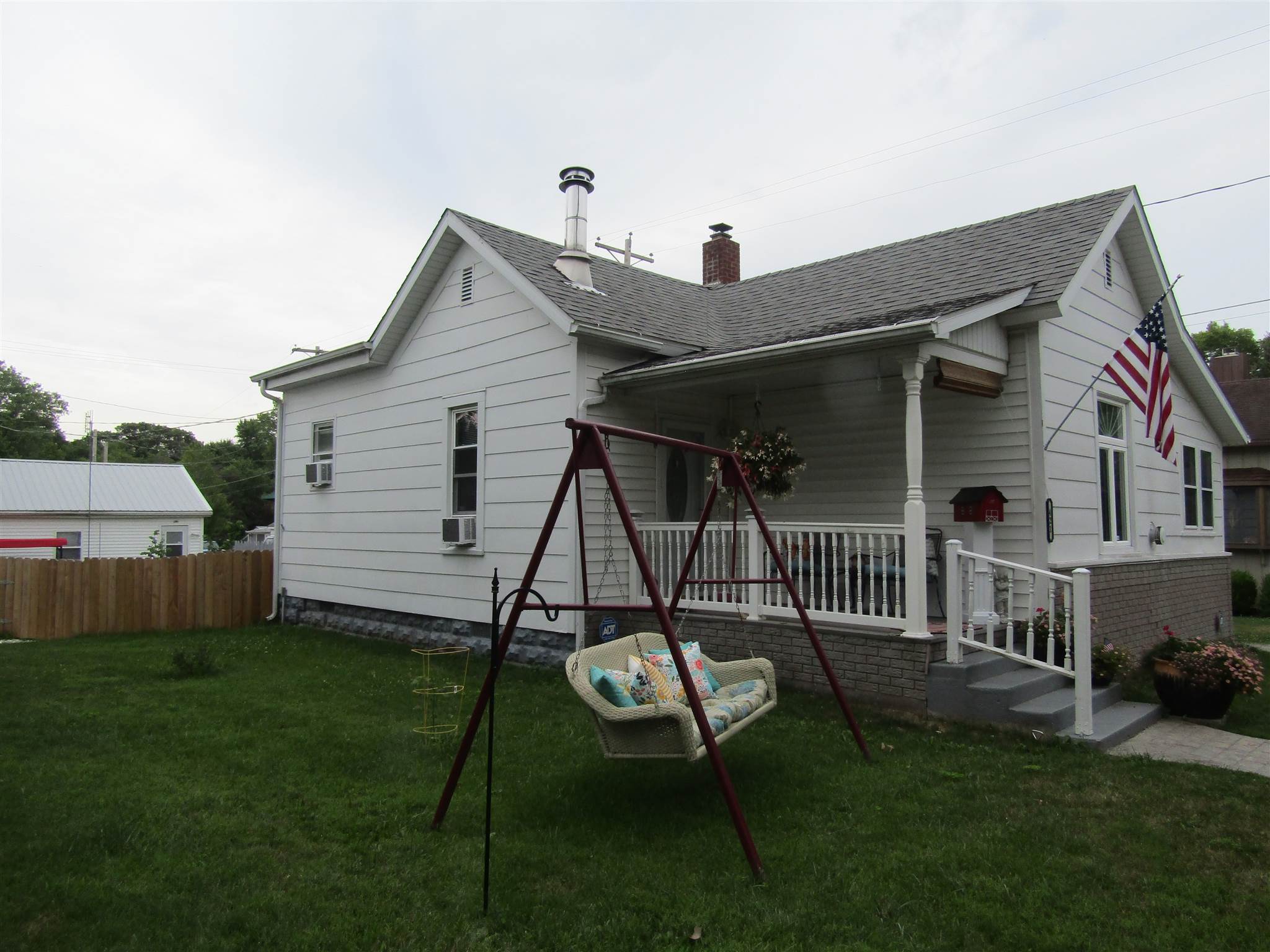 421 South 1st Street Decatur, IN 46733 - Photo 5 of 23