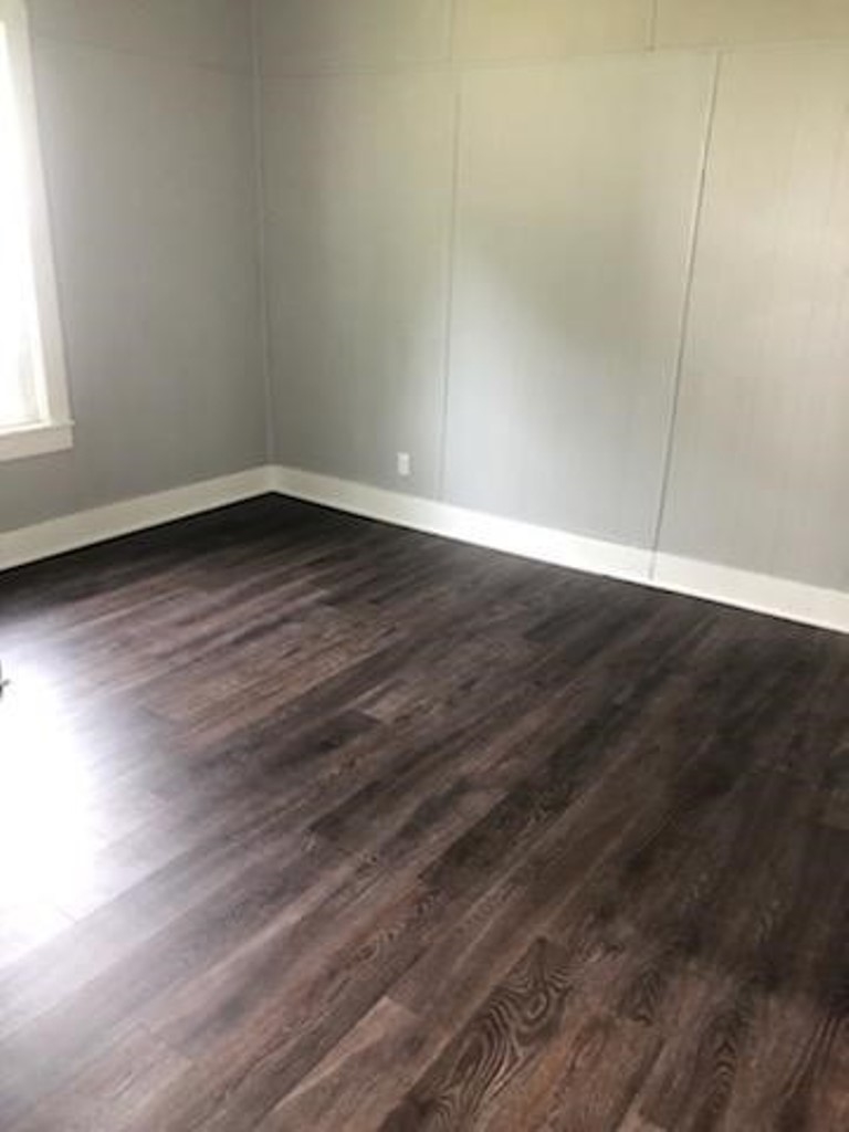 421 South 1st Street Decatur, IN 46733 - Photo 10 of 23