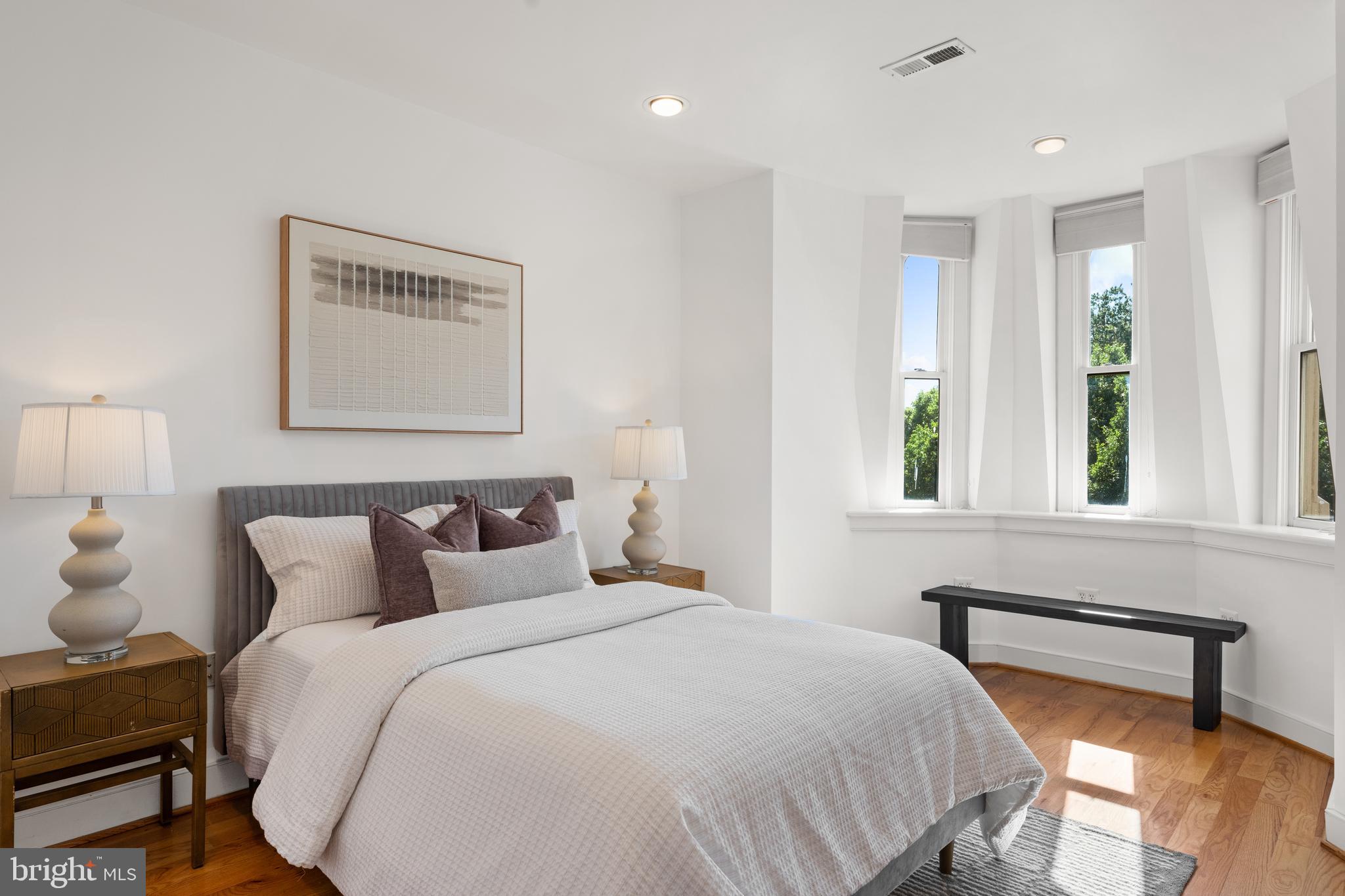 19 Logan Circle Northwest, Unit 300 Washington, DC 20005 - Photo 14 of 24
