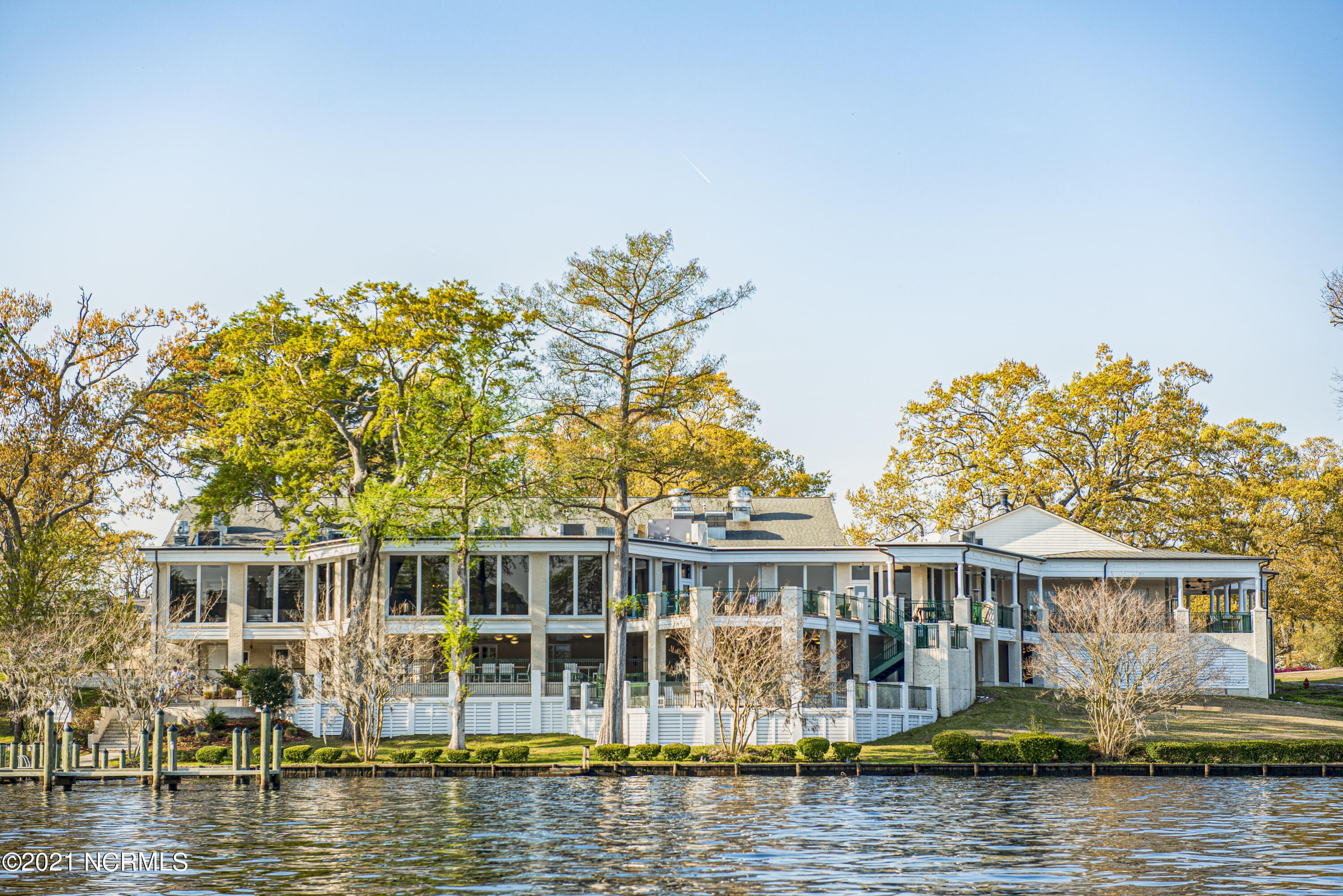 6 Hawthorne Road New Bern, NC 28562 - Photo 8 of 12 New Bern Golf and Country Club