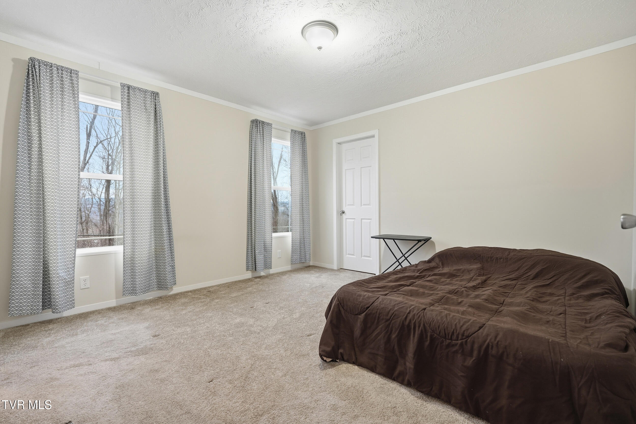 5634 Orebank Road Kingsport, TN 37664 - Photo 14 of 29 Master Bedroom