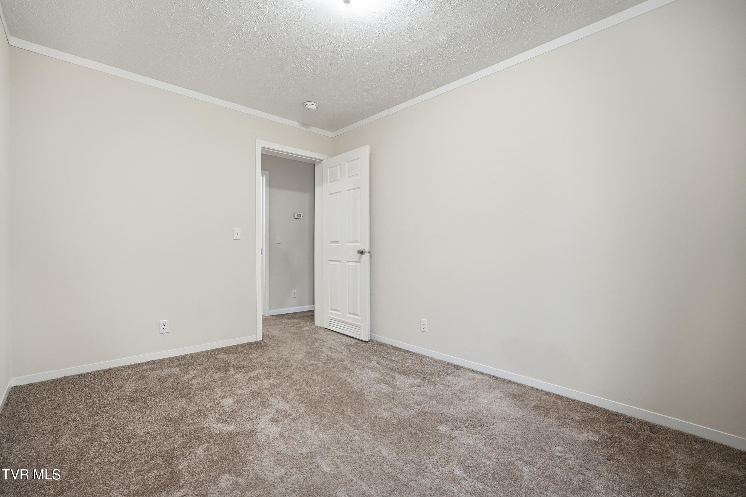 5634 Orebank Road Kingsport, TN 37664 - Photo 19 of 29 Bedroom 2