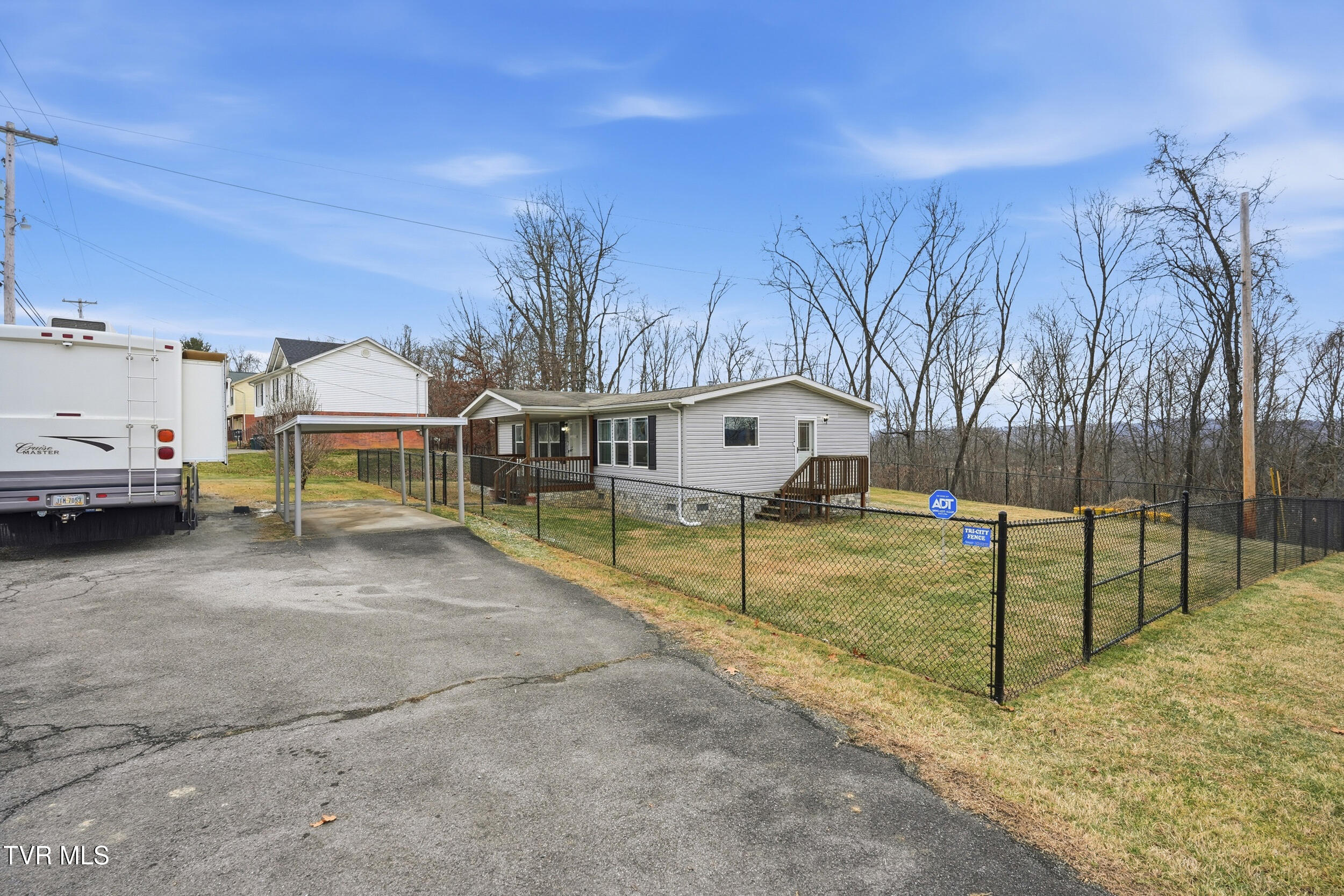 5634 Orebank Road Kingsport, TN 37664 - Photo 24 of 29 Front from Parking area