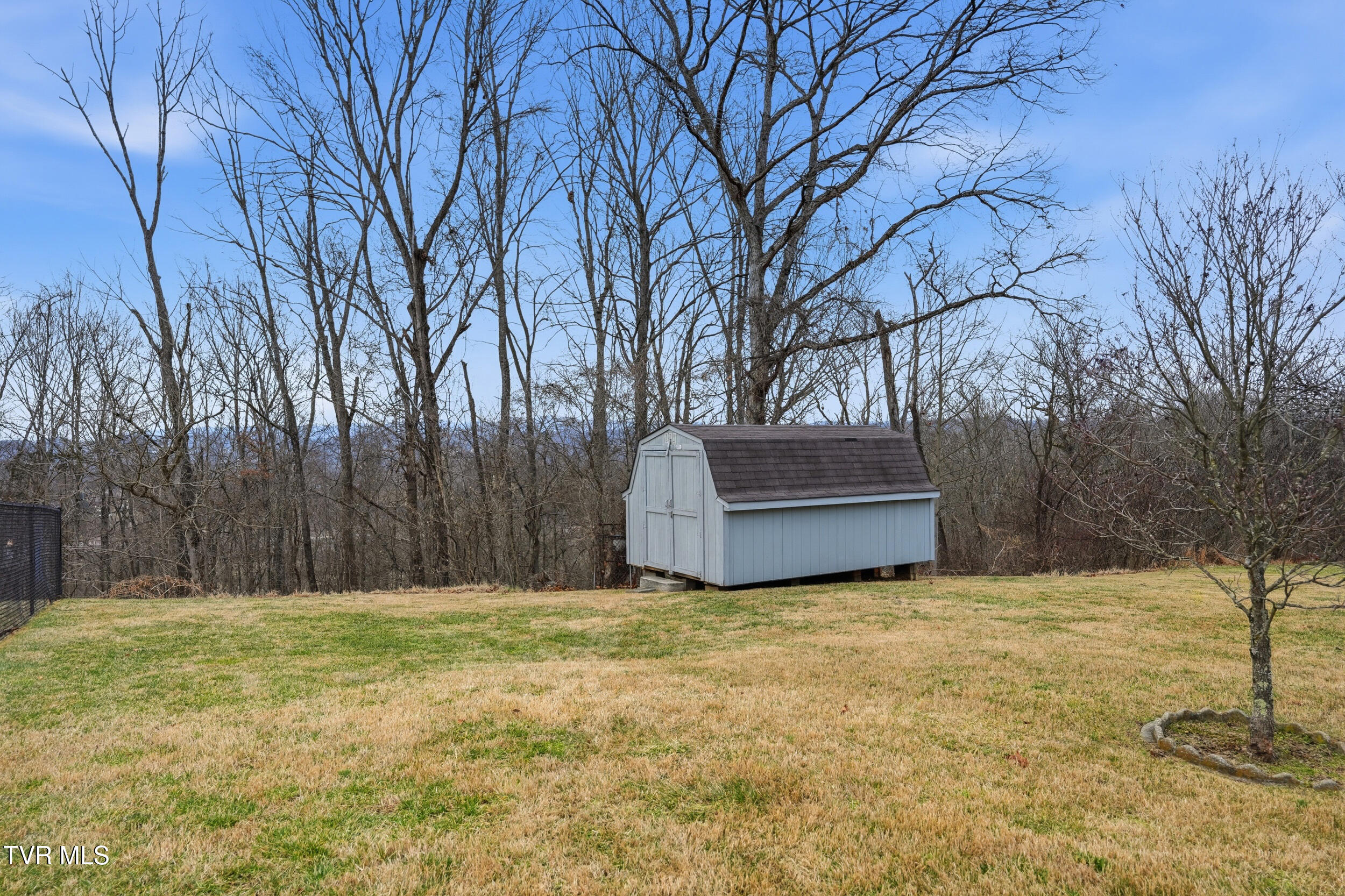 5634 Orebank Road Kingsport, TN 37664 - Photo 26 of 29 Shed outbuilding