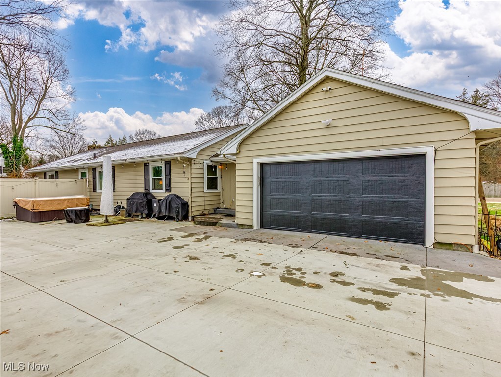 2161 Ganyard Road Akron, OH 44313 - Photo 4 of 43 Gallery Image 4