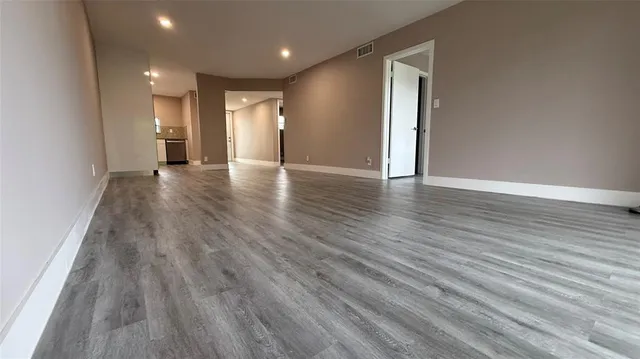 $167,000 | 8962 South Hollybrook Boulevard, Unit 308, Pembroke Pines, FL 33025