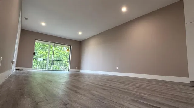 $167,000 | 8962 South Hollybrook Boulevard, Unit 308, Pembroke Pines, FL 33025