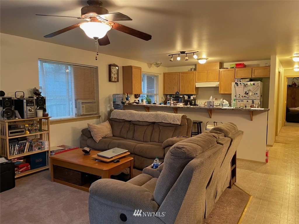 26370 Barrett Road Northeast Kingston, WA 98346 - Photo 4 of 20 Gallery Image 4