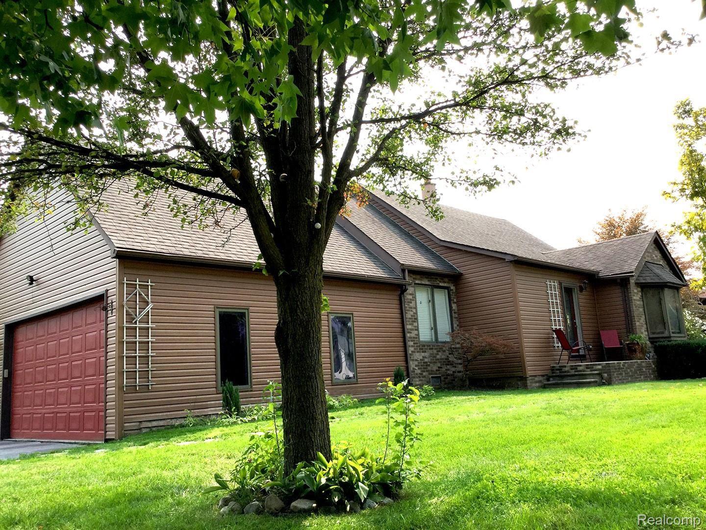 32270 Fruehauf Road Fraser, MI 48026 - Photo 1 of 32 House1.JPG