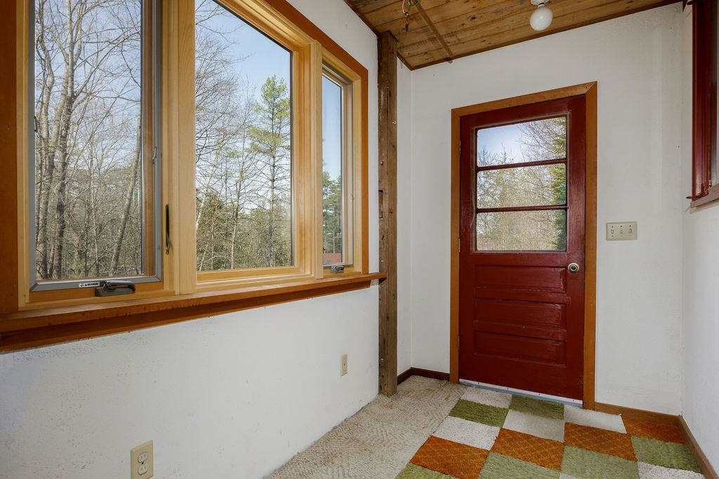 20 Haskins Road Hanover, NH 03755 - Photo 3 of 40