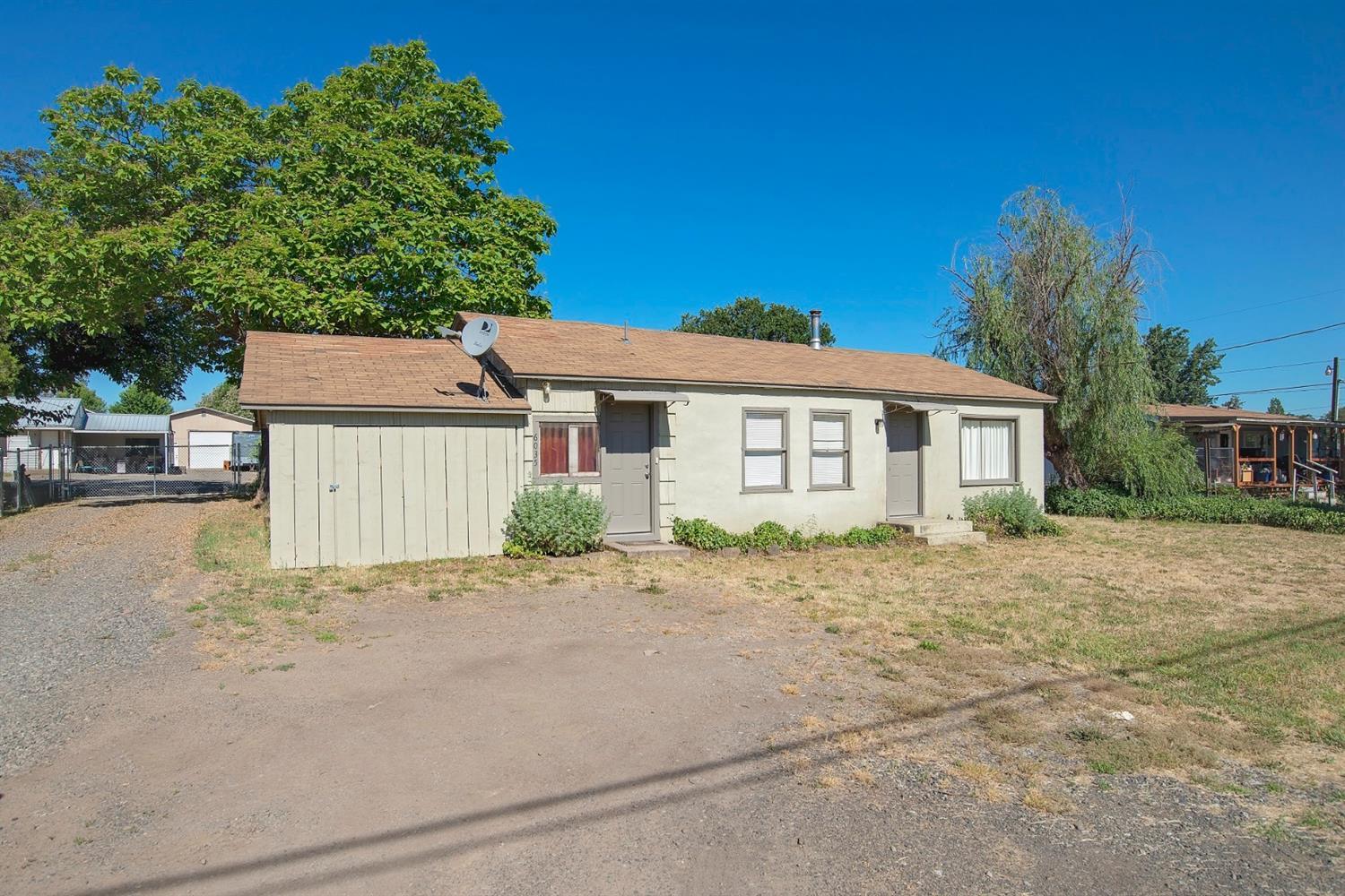 6035 Table Rock Road Central Point, OR 97502 - Photo 1 of 13 Primary Photo
