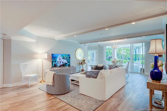 a view of living room with washer and dryer
