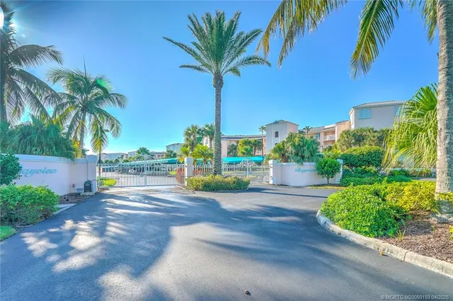 $6,000 | 5799 Northeast Island Cove Way, Unit 1104, Stuart, FL 34996