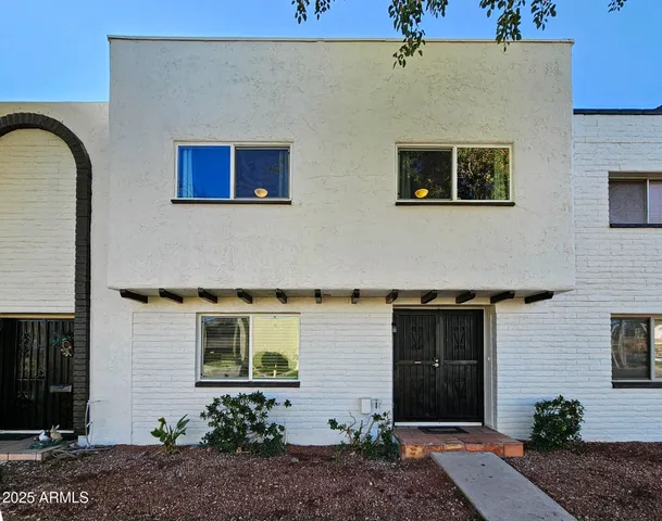 $2,975 | 7603 East Montecito Avenue, Scottsdale, AZ 85251