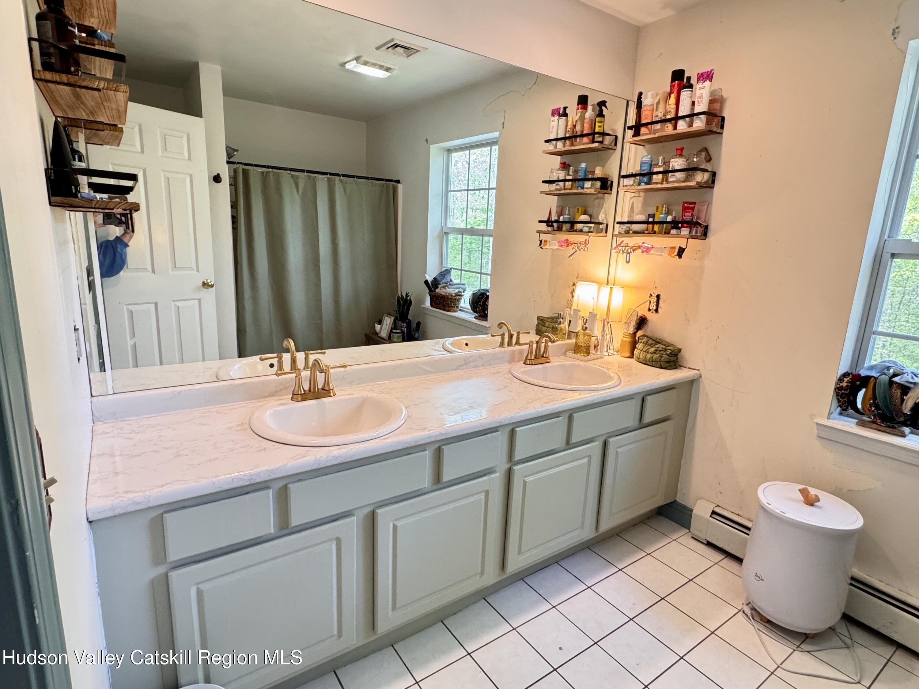 354 Plutarch Road Highland, NY 12528 - Photo 21 of 45 MASTER BATH (1)