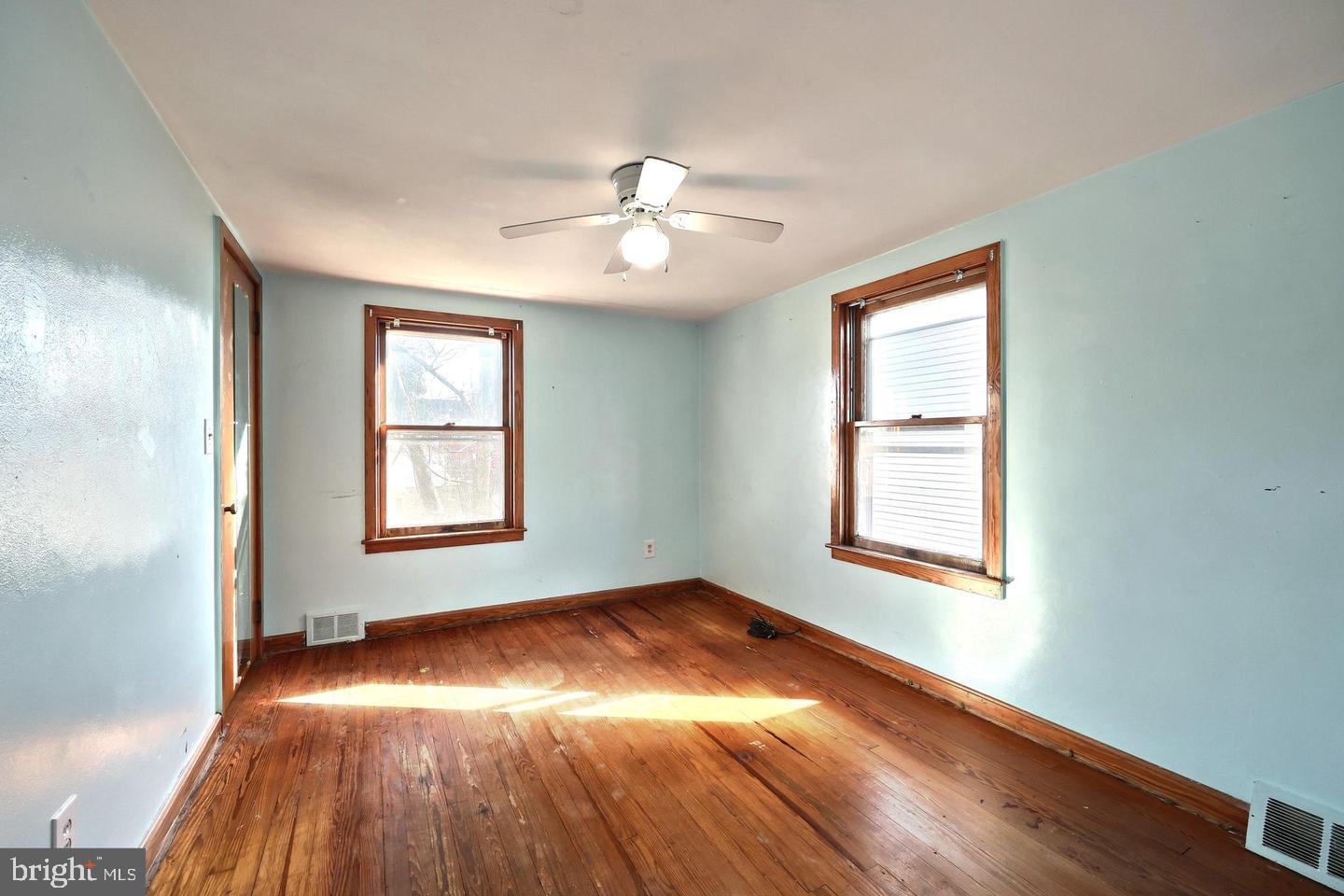 452 West Walnut Street Hanover, PA 17331 - Photo 13 of 14 Bedroom 2