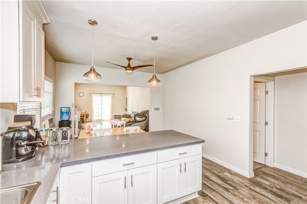 351 North Spaulding Avenue Los Angeles, CA 90036 - Photo 30 of 31 a hallway with sink and mirror