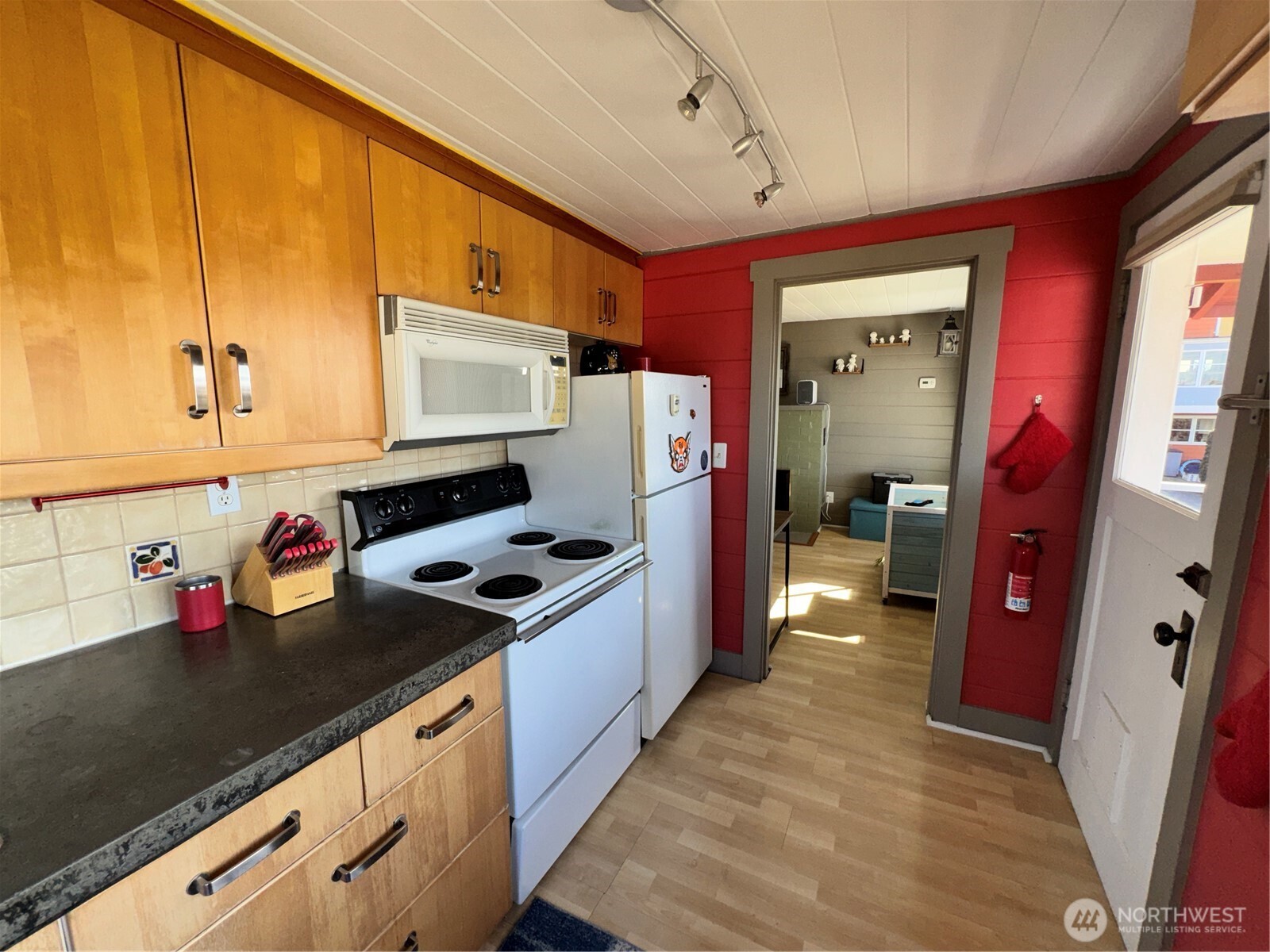 522 12th Street Bellingham, WA 98225 - Photo 15 of 24