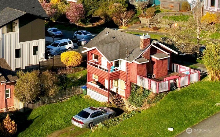 522 12th Street Bellingham, WA 98225 - Photo 4 of 24