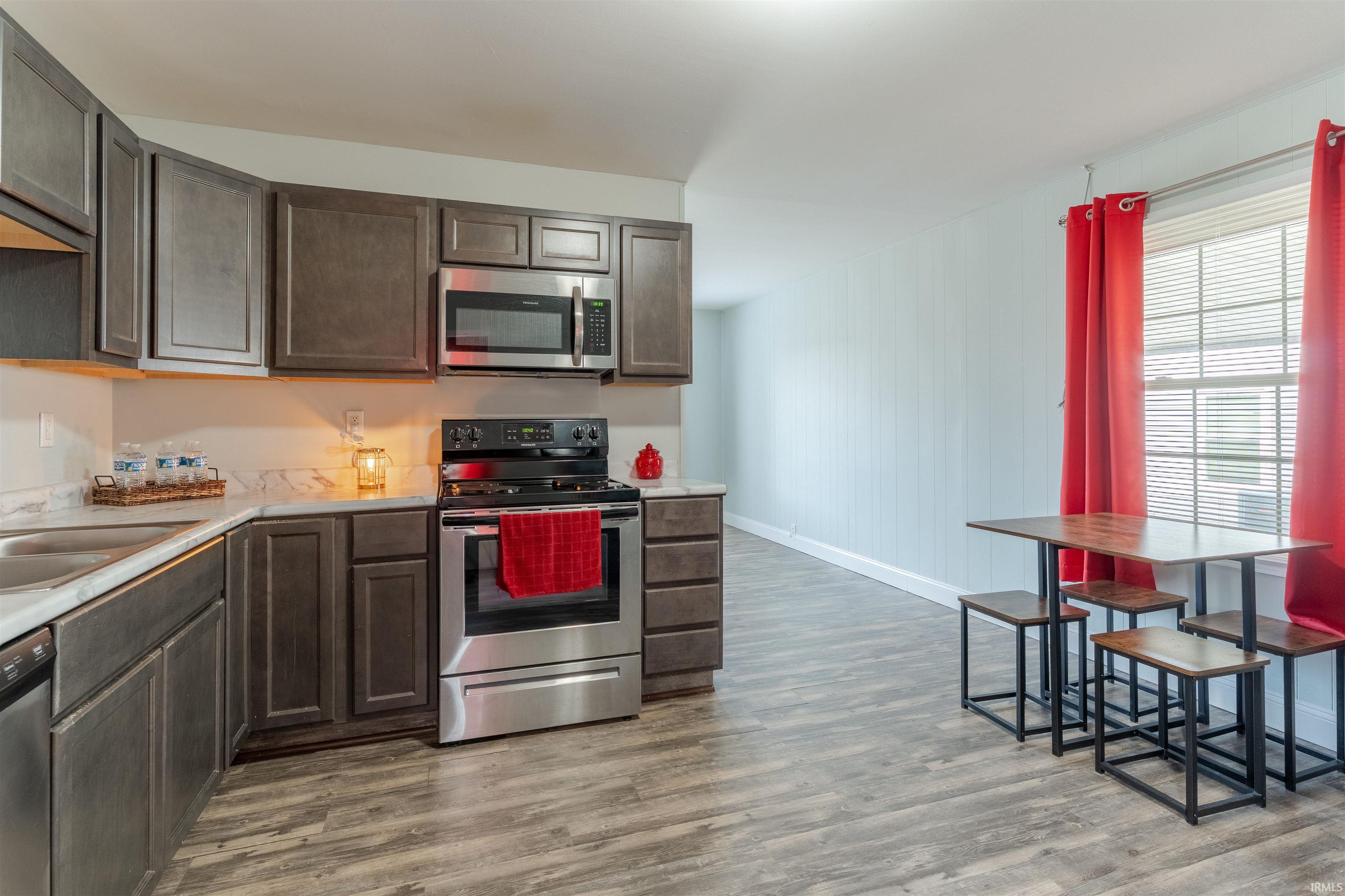 4213 Meadowridge Road Evansville, IN 47710 - Photo 12 of 32