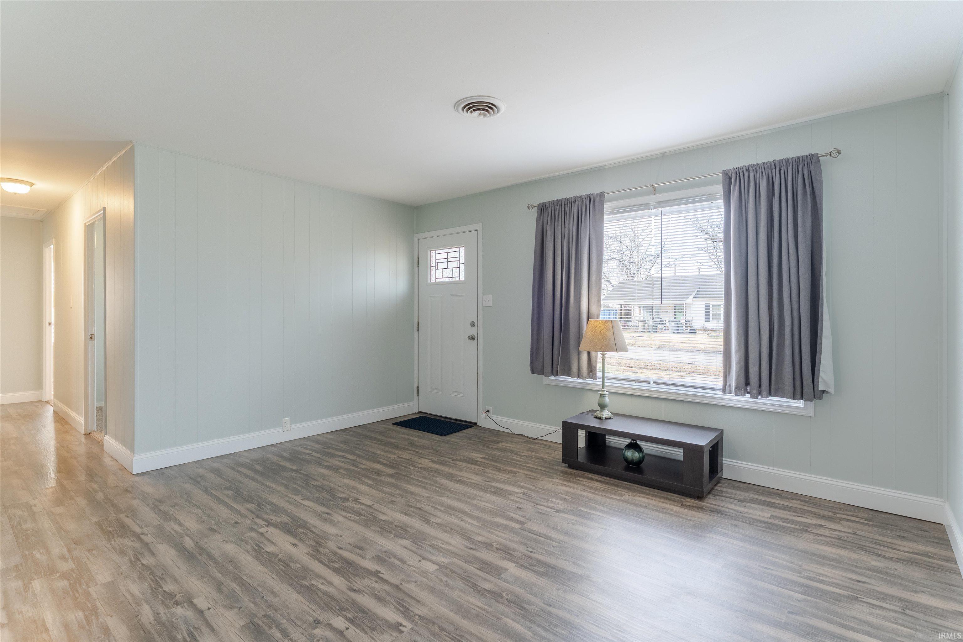 4213 Meadowridge Road Evansville, IN 47710 - Photo 5 of 32