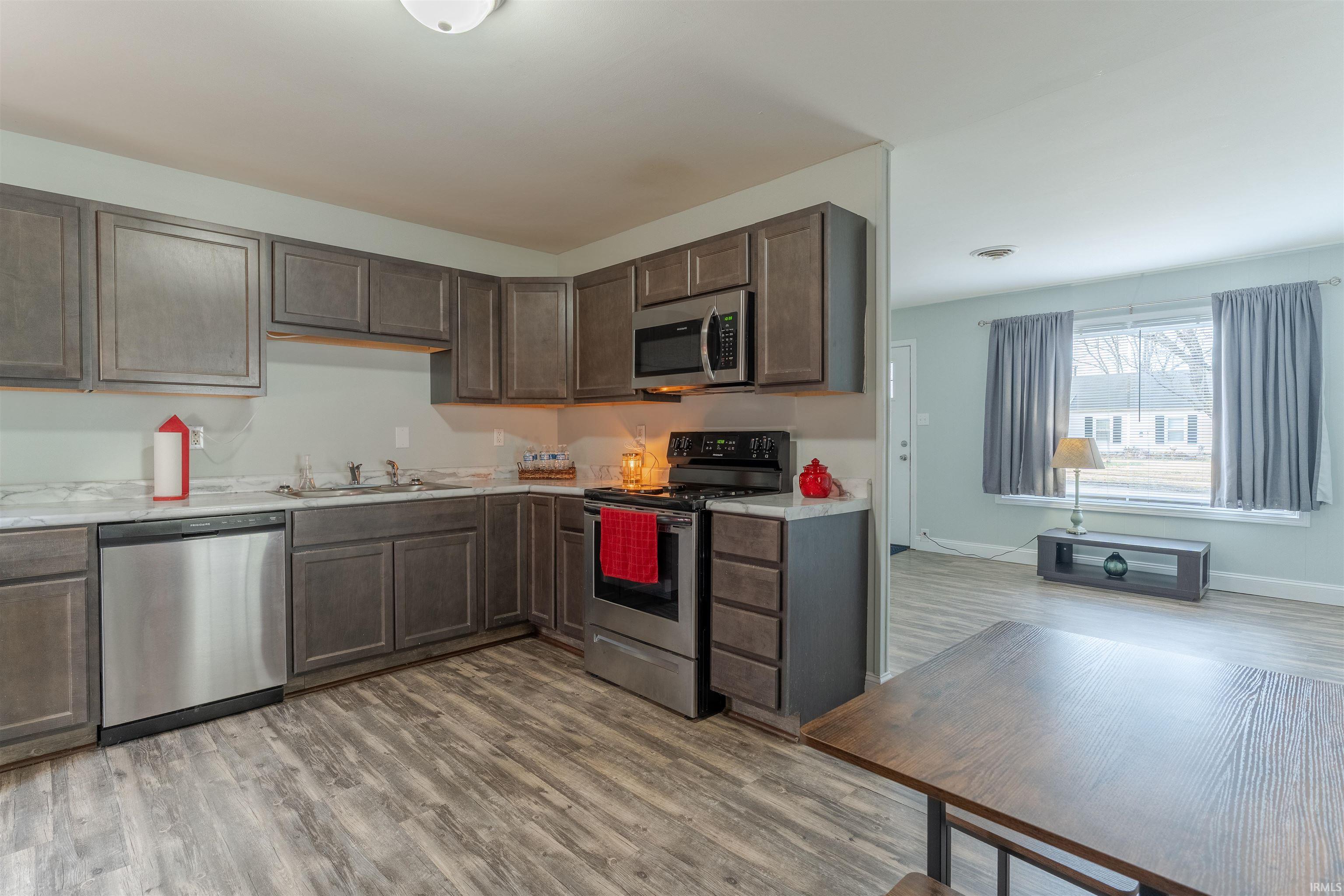 4213 Meadowridge Road Evansville, IN 47710 - Photo 10 of 32