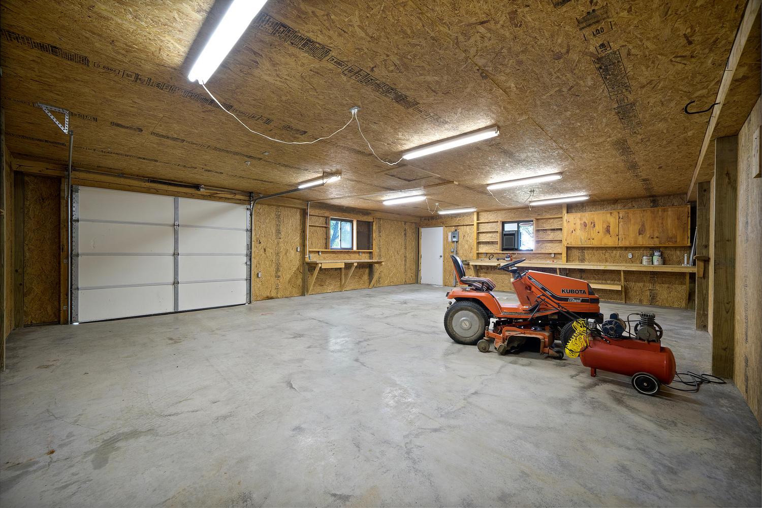 1668 Haynes Road Woodlawn, TN 37191 - Photo 22 of 27 Gallery Image 22