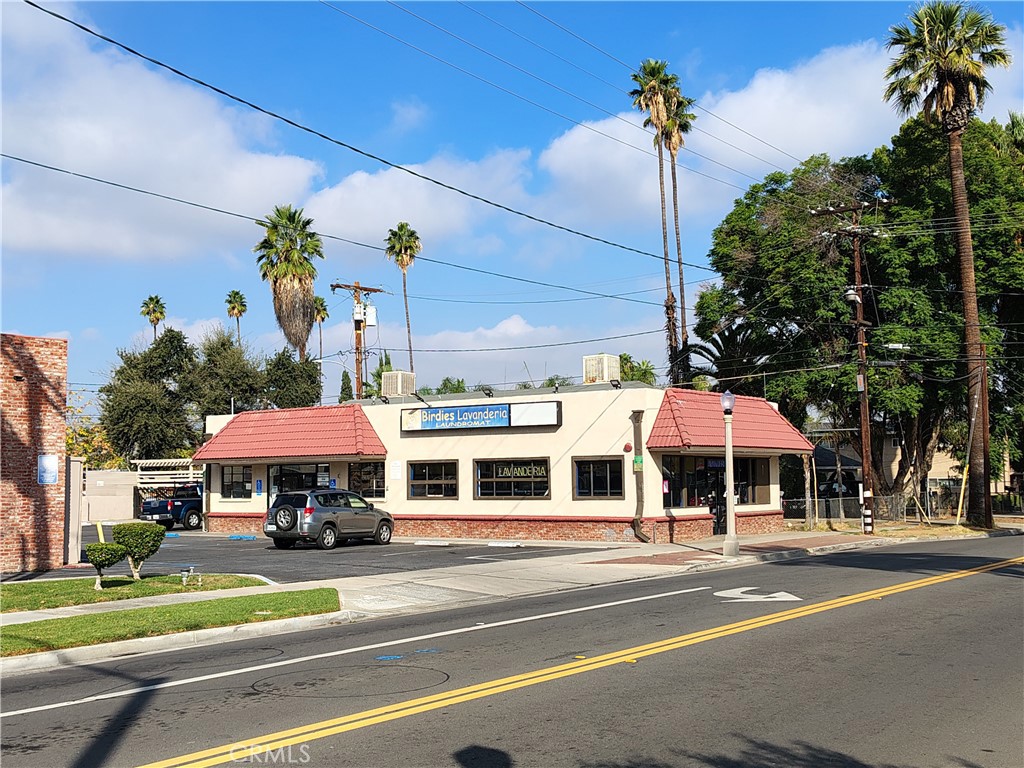 2115 University Riverside, CA 92507 - Photo 15 of 20 a front view of a building with street