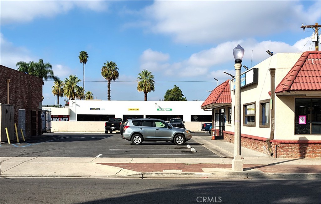 2115 University Riverside, CA 92507 - Photo 17 of 20 a view of parking with cars parked
