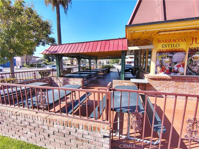 a view of porch with a patio