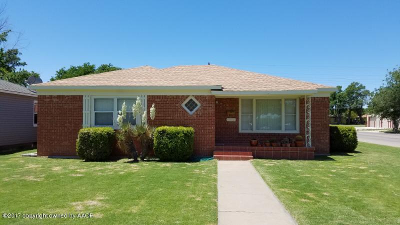 1502 South Colgate Street Perryton, TX 79070 - Photo 1 of 13 1502 S Colgate