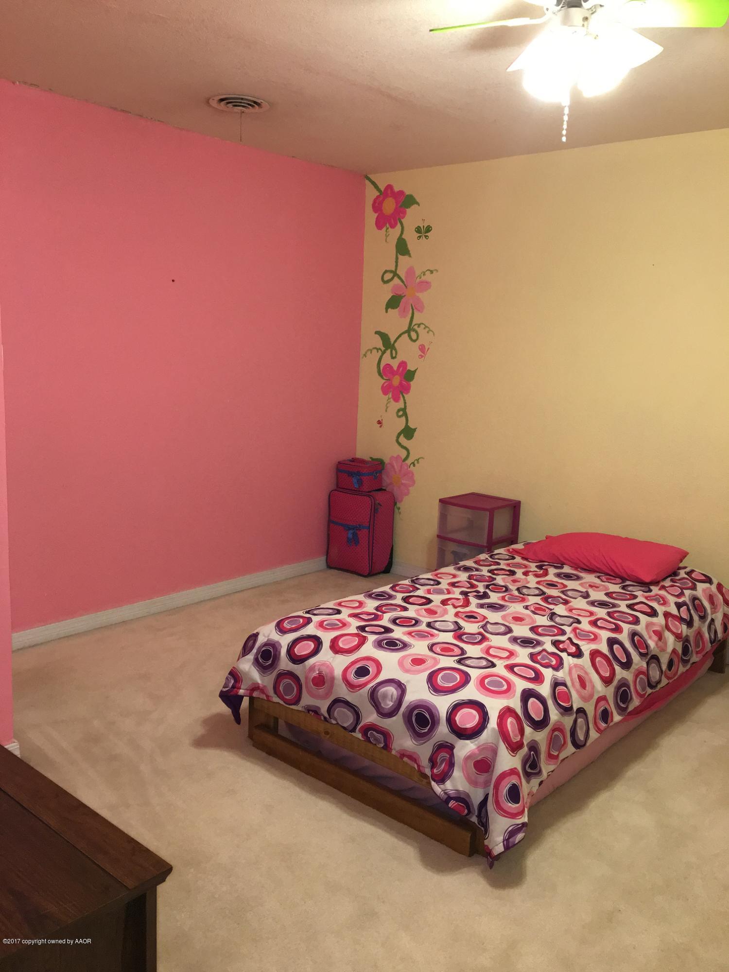 1502 South Colgate Street Perryton, TX 79070 - Photo 6 of 13 shrink3
