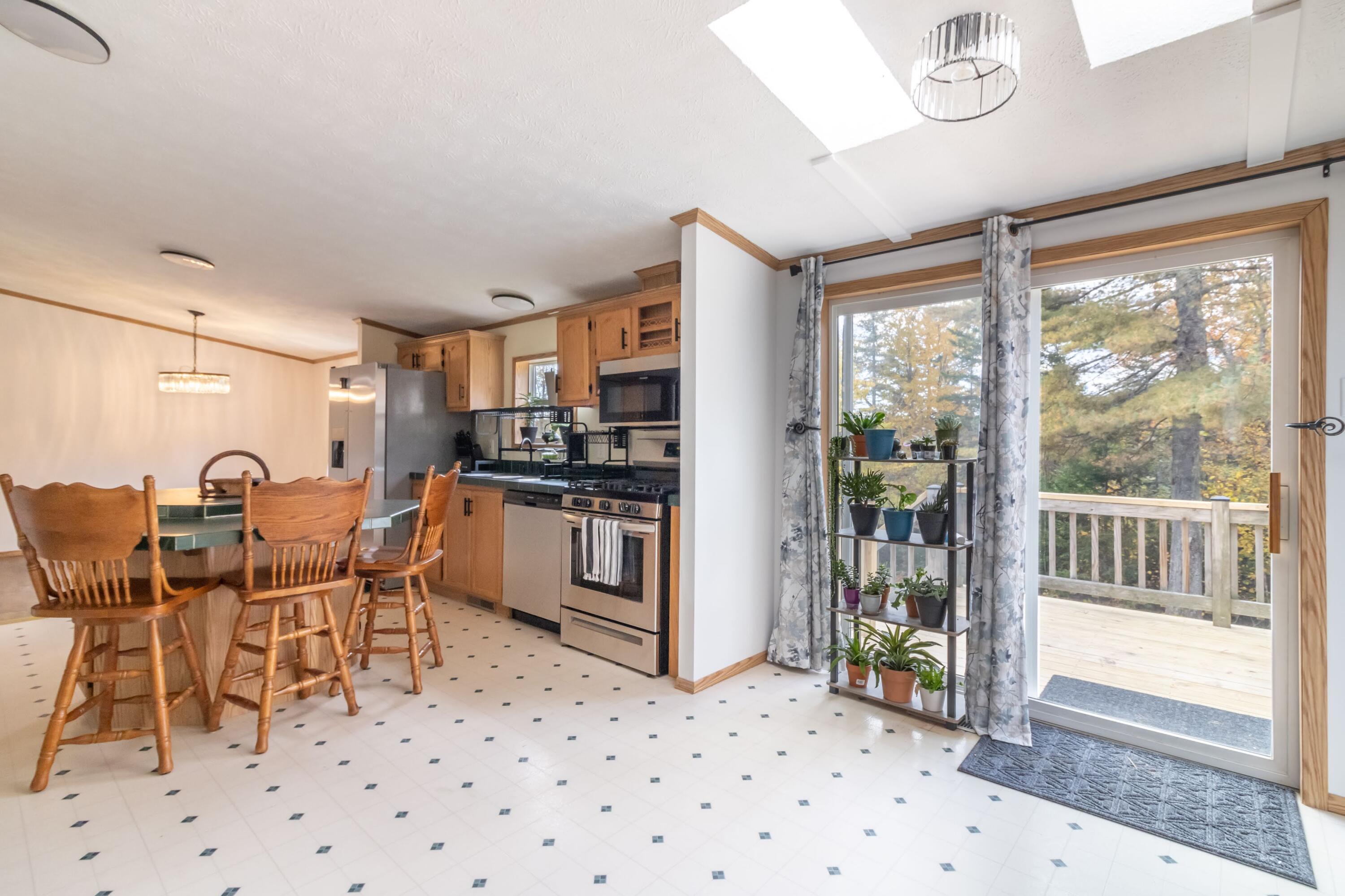 352 Pout Town Road Stockton Springs, ME 04981 - Photo 11 of 54 352 Pout Town Interiors-17