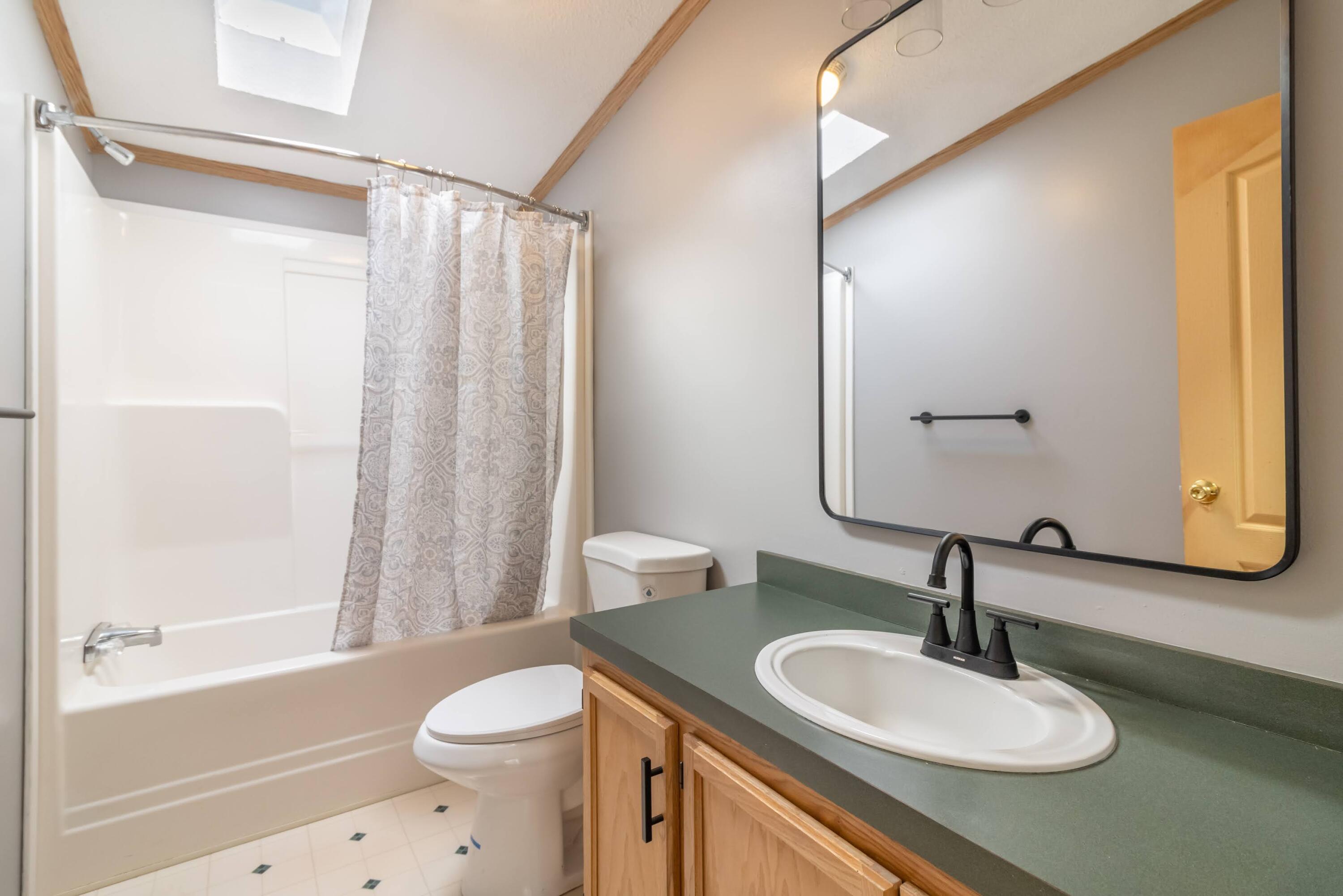 352 Pout Town Road Stockton Springs, ME 04981 - Photo 30 of 54 352 Pout Town Interiors-3