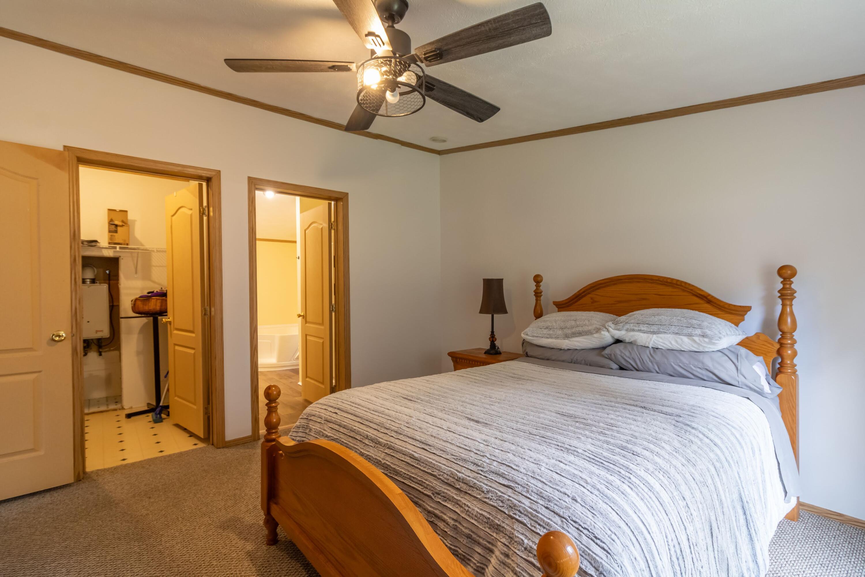 352 Pout Town Road Stockton Springs, ME 04981 - Photo 42 of 54 352 Pout Town Interiors-25