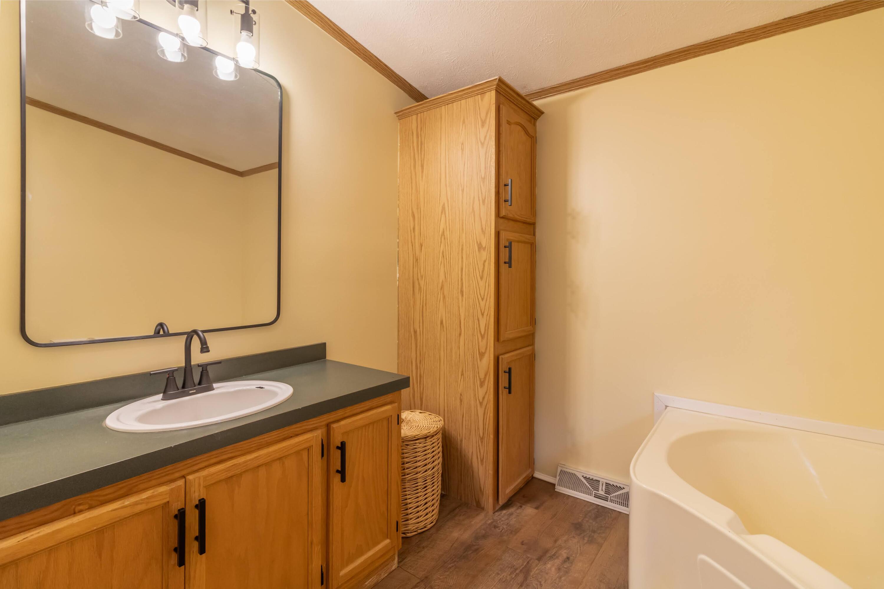 352 Pout Town Road Stockton Springs, ME 04981 - Photo 48 of 54 352 Pout Town Interiors-31