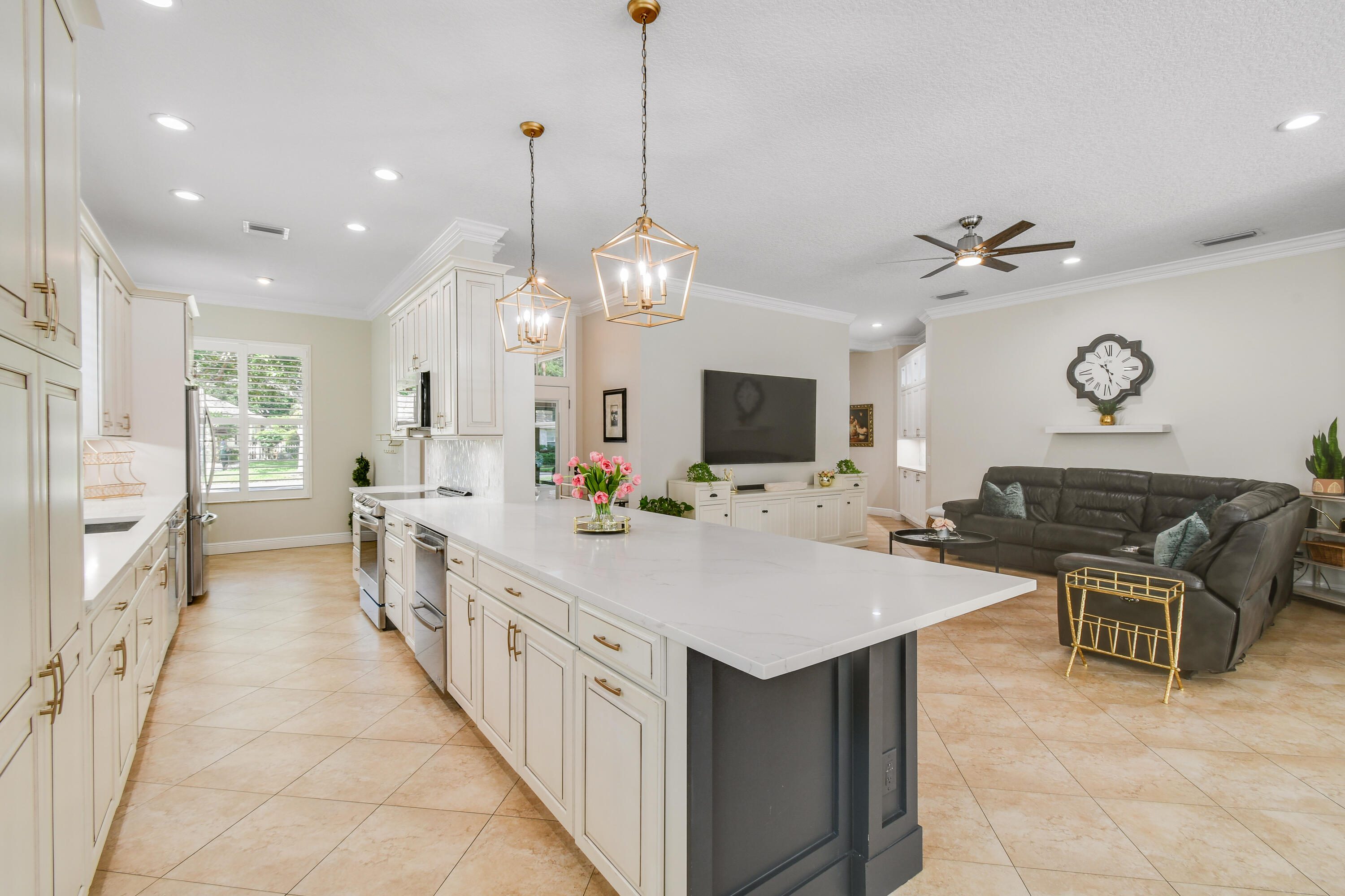 191 Hampton Circle Jupiter, FL 33458 - Photo 7 of 39 N7_DSC_3447