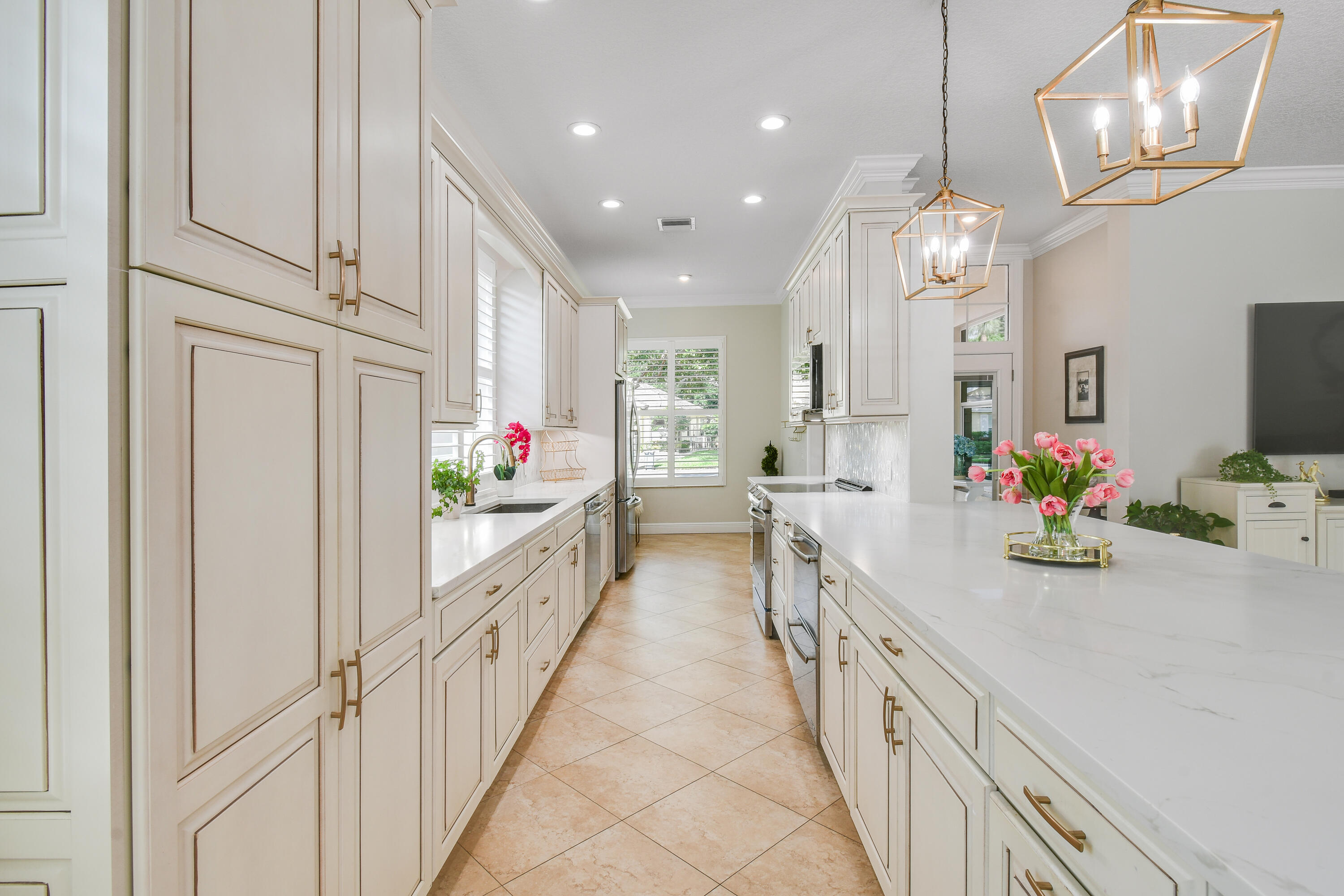 191 Hampton Circle Jupiter, FL 33458 - Photo 8 of 39 N8_DSC_3444