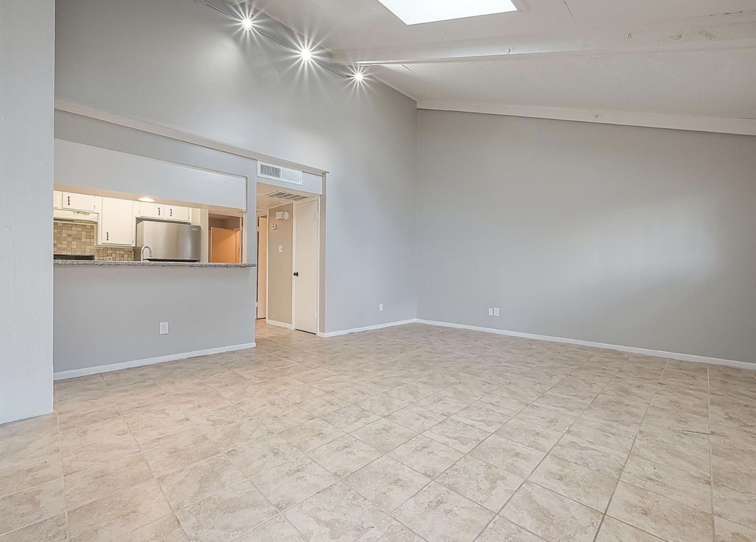 1108 West Tri Oaks Lane, Unit 150 Houston, TX 77043 - Photo 9 of 26 wooden floor in a room