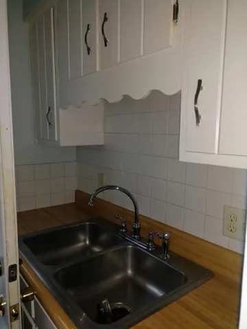 $254,000 | 13434 Highway 40, Gobles, MI 49055