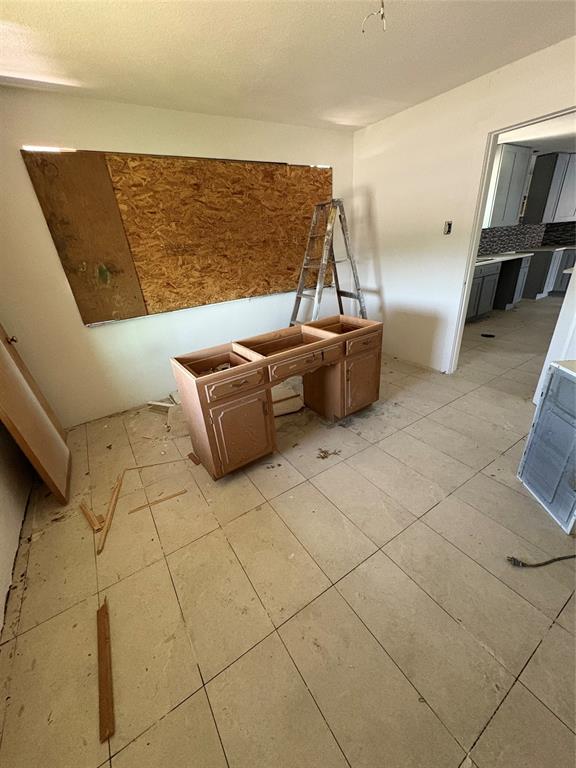 2306 Greenland Drive Dallas, TX 75228 - Photo 10 of 18 a living room with couches and coffee table