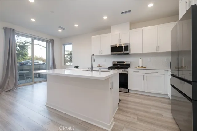 $592,500 | 3610 East Pollock Street, Unit 4, Ontario, CA 91761